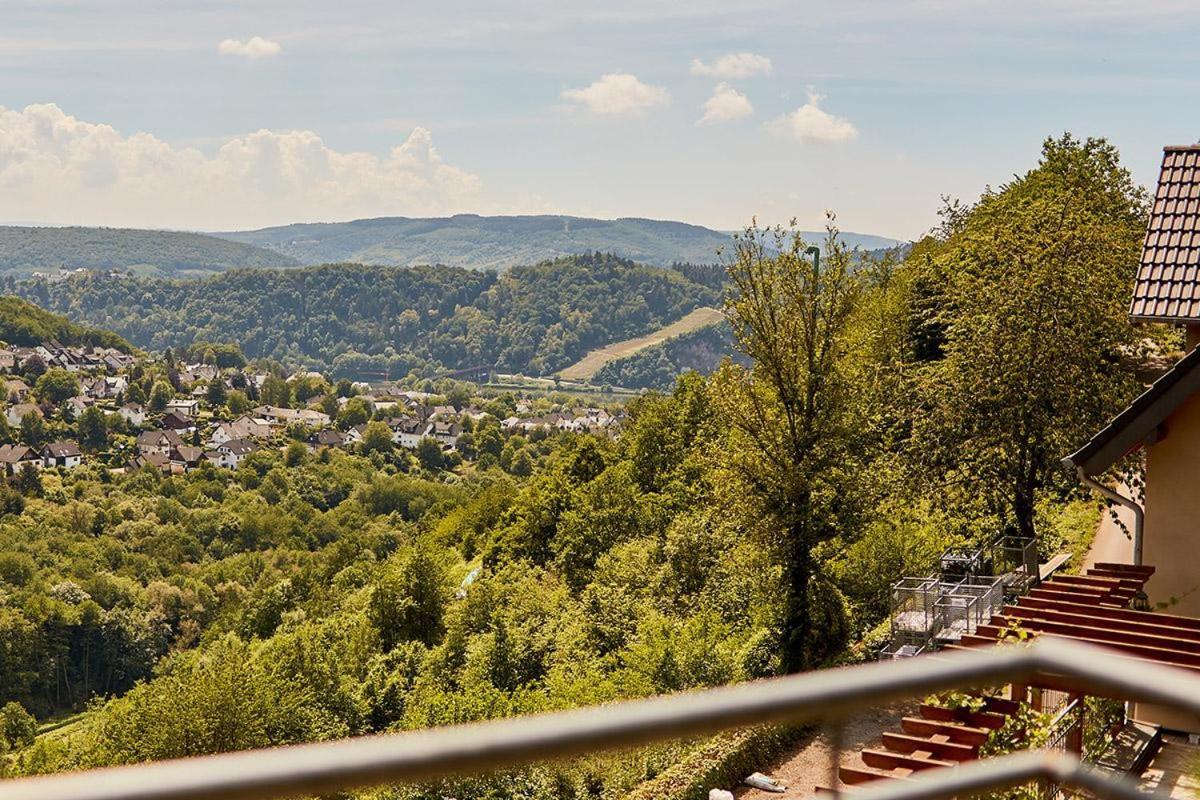 Отель Onkel Toms Huette, Weingut Friedhelm Lenz Буллай Экстерьер фото